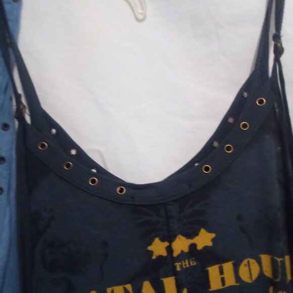 Salvage - Picture 4 of 7